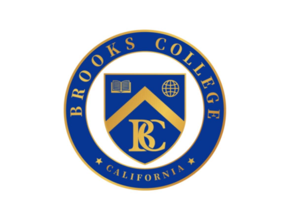 Brooks College项目介绍站使用的机构标识，非校园照片；不代表机构资质已核实，也不代表具体项目授课地点或出境要求。