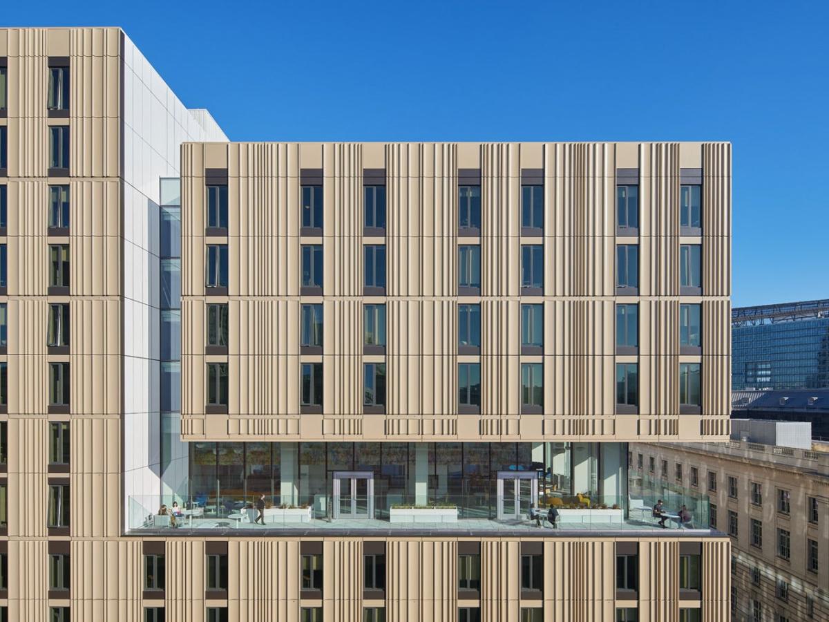 金门大学官网The Academe at 198市中心校区建筑外观，仅作院校识别，不代表具体项目授课地点或出境要求。