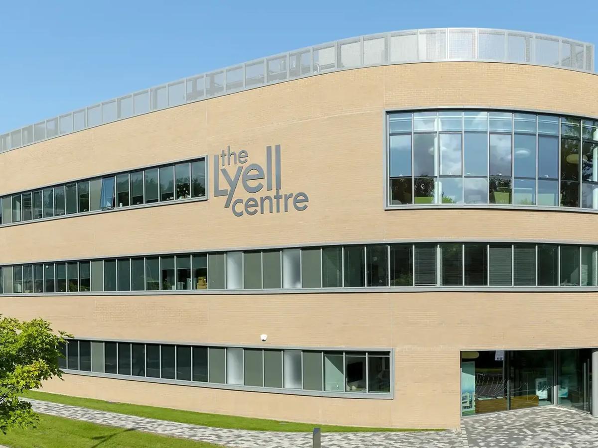 赫瑞－瓦特大学官网 Lyell Centre 建筑照片，仅作院校识别，不代表项目实际授课地点或出境要求。