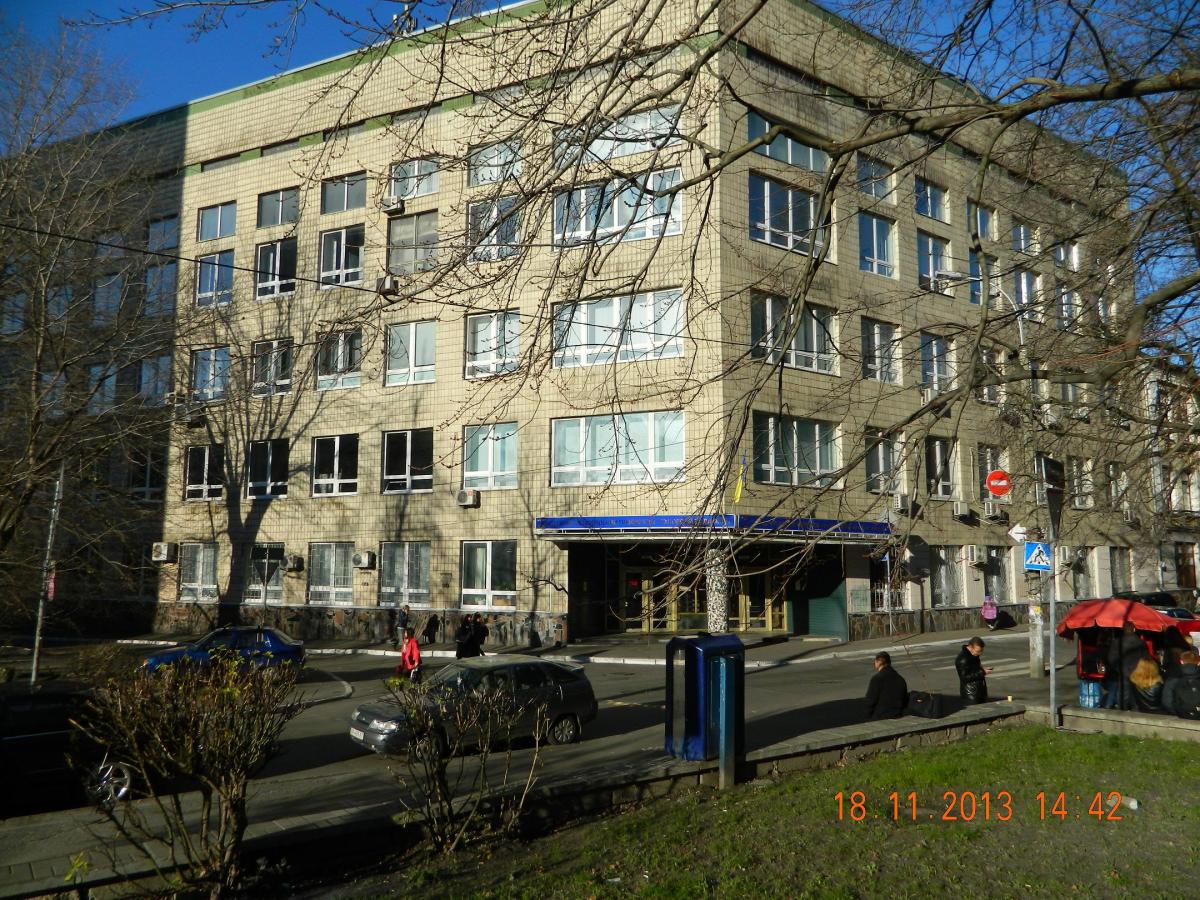 乌克兰基辅国立工艺设计大学教学楼实景（2013年历史照片），仅作院校识别，不代表具体项目授课地点或出境要求。