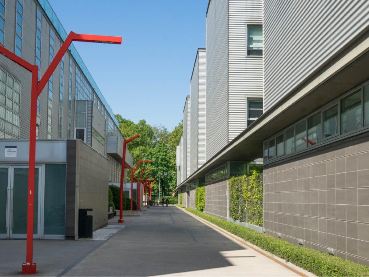 米兰理工大学管理学院官网Bovisa校区建筑外景，仅作院校识别，不代表具体项目授课地点或出境要求。