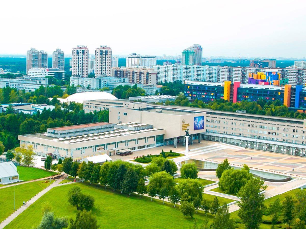 俄罗斯人民友谊大学官网校园航拍照片，仅作院校识别，不代表具体项目实际授课地点或出境要求。