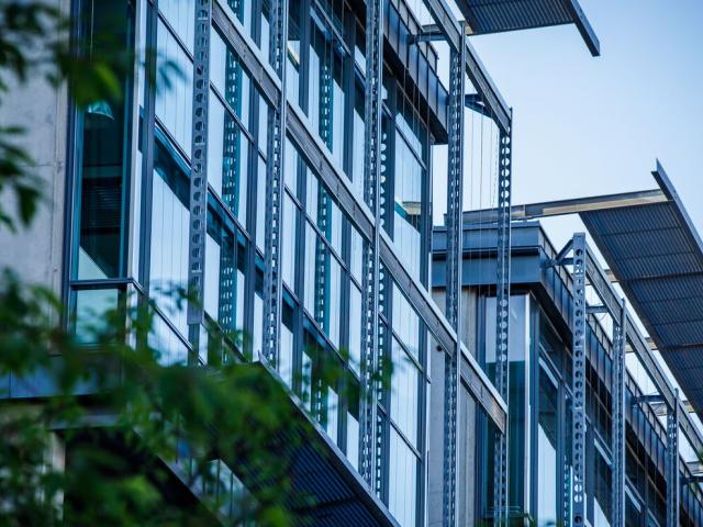 BI挪威商学院官网奥斯陆校区建筑外景，仅作院校识别，不代表具体项目授课地点或出境要求。