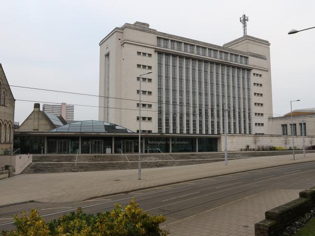 英国诺丁汉特伦特大学 Newton Building 建筑实景（2018年历史照片），仅作院校识别，不代表具体项目授课地点或出境要求。